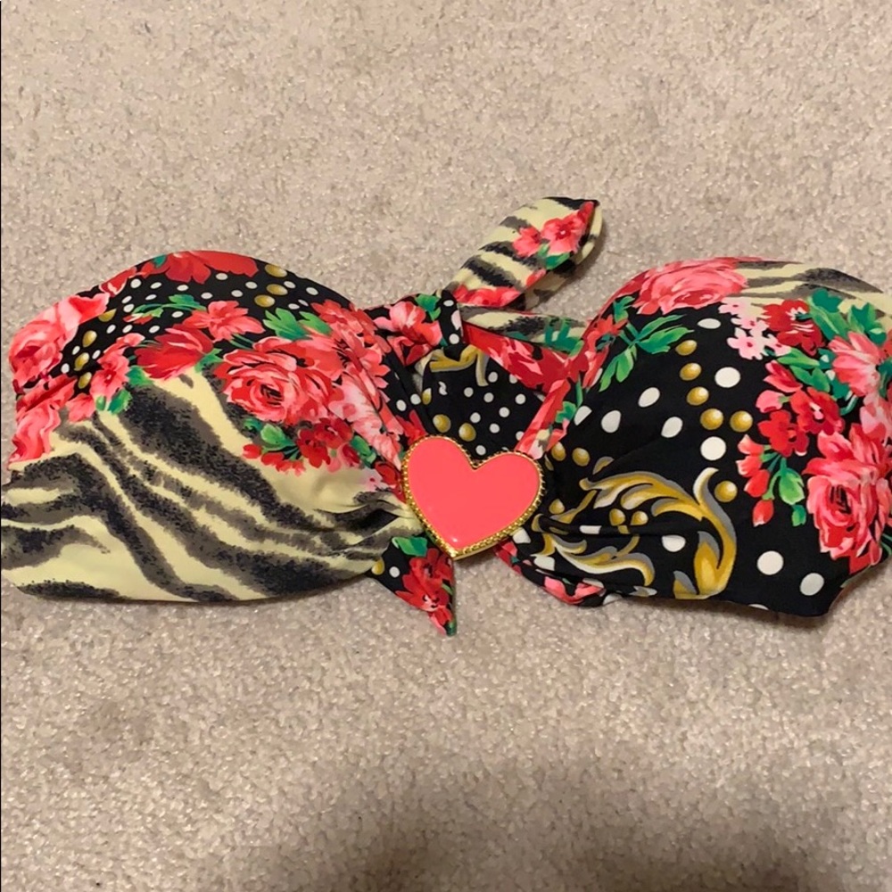 Luli fama bikini top